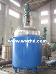 無錫市政豐石化裝備廠 高品質(zhì)不銹鋼電加熱反應(yīng)釜加熱裝置詳解